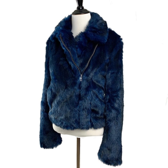 Belle Vere Jackets & Blazers - BELLE VERE NWOT Blue Faux Fur Coat
